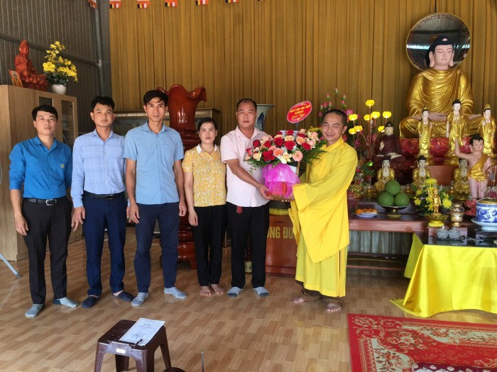 Lãnh đạo xã Quỳnh Lộc: Chúc mừng Lễ Phật Đản năm 2023