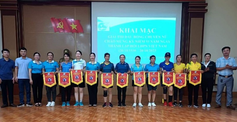 Hội LHPN xã Quỳnh Lộc: Tổ chức giải bóng chuyền nữ kỷ niệm 93 năm ngày thành lập Hội LHPN Việt Nam (20/10)