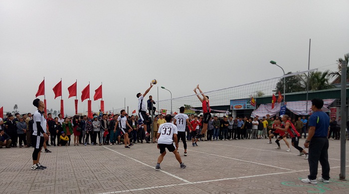 Quỳnh Lộc: Chuẩn bị thi đấu giải bóng chuyền nam tại Lễ hội Đền Cờn Năm 2019