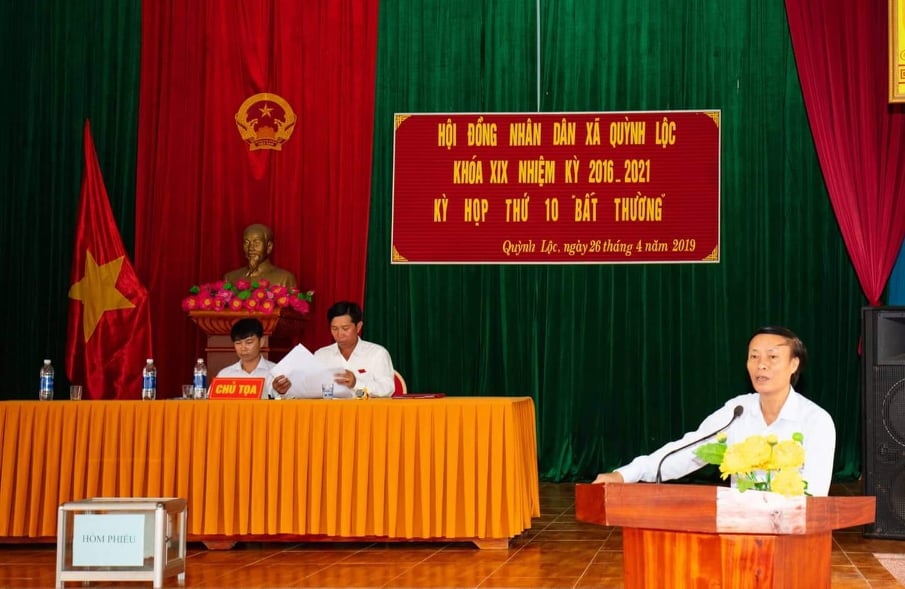 Hội đồng nhân dân xã Quỳnh Lộc tổ chức kỳ họp thứ 10 (Kỳ họp bất thường)