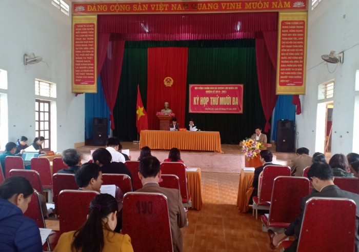 Hội đồng nhân dân xã Quỳnh Lộc: Tổ chức kỳ họp thứ 13