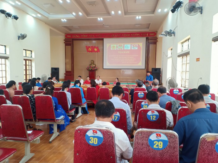 Quỳnh Lộc: Tổ chức tọa đàm gặp mặt kỷ niệm các Ngày truyền thống các Ban xây dựng Đảng và Đoàn thể, ngành trong tháng 10