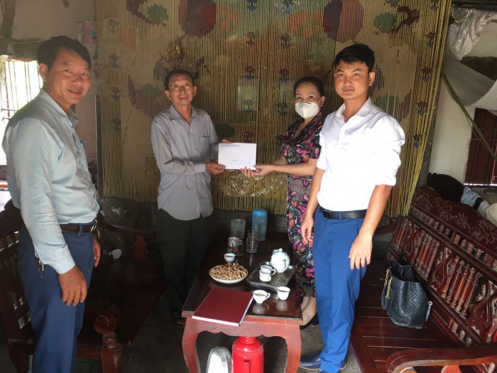 Trao hỗ trợ kinh phí xây mới nhà ở cho Người có công năm 2022 tại xã Quỳnh Lộc
